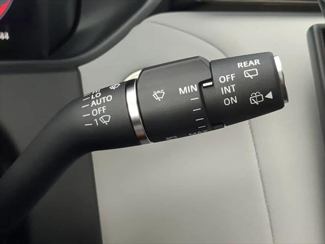 2026 Land Rover Range Rover Velar P250 Dynamic SE