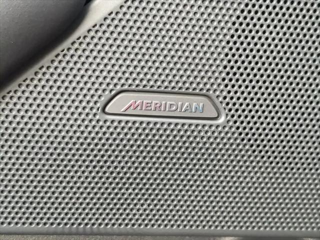 2026 Land Rover Range Rover Velar P250 Dynamic SE