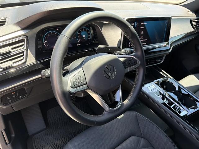 2024 Volkswagen Atlas Cross Sport 2.0T SE w/Technology