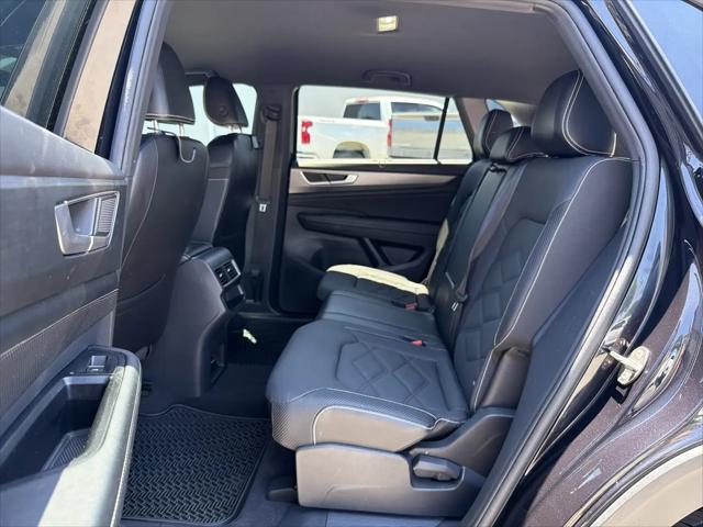 2024 Volkswagen Atlas Cross Sport 2.0T SE w/Technology