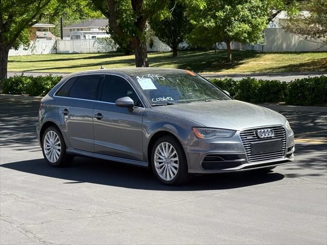 2016 Audi A3 e-tron Premium Plus