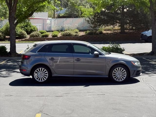 2016 Audi A3 e-tron Premium Plus