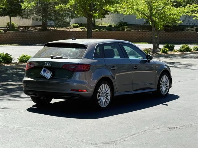 2016 Audi A3 e-tron Premium Plus