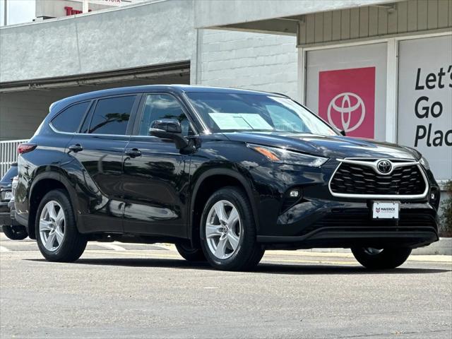 2024 Toyota Highlander LE