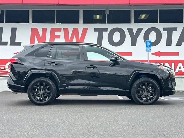 2022 Toyota RAV4 Hybrid SE