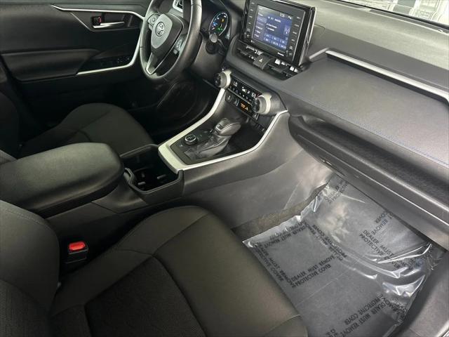 2022 Toyota RAV4 Hybrid SE