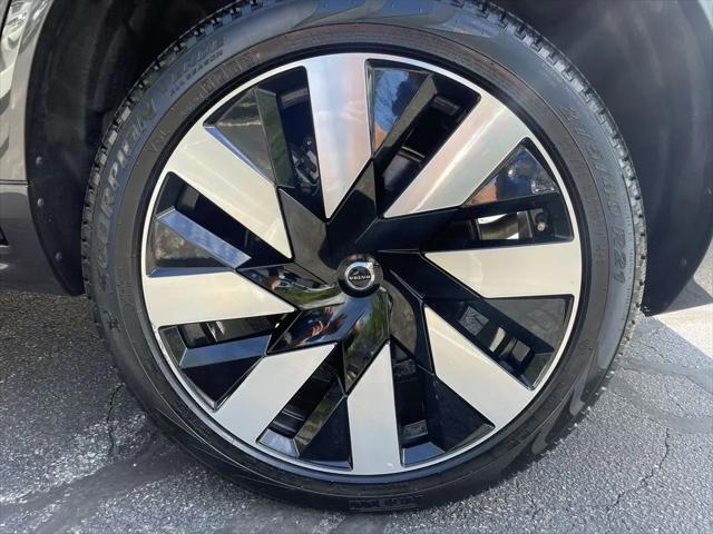 2023 Volvo XC90 Recharge T8 Ultimate 6-Seater