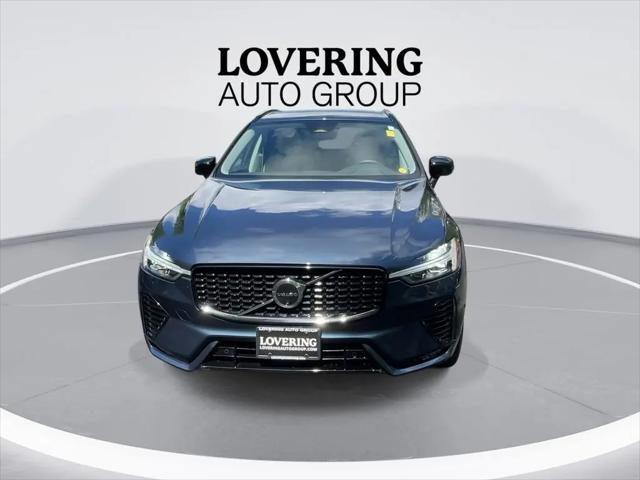 2024 Volvo XC60 B5 Plus Dark Theme