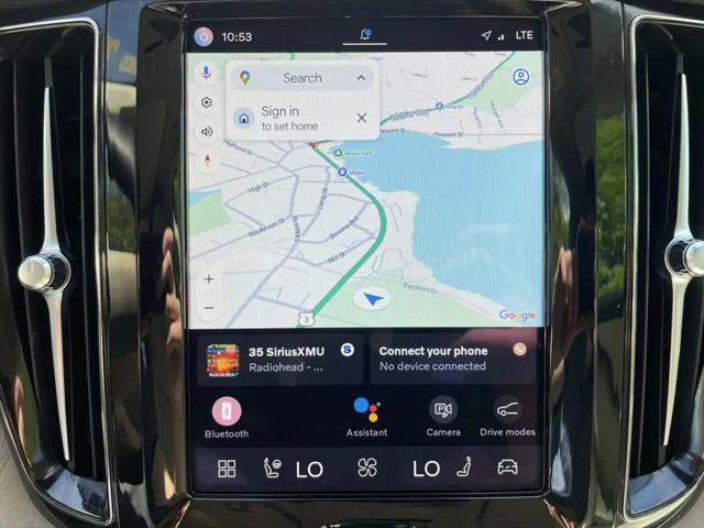 2024 Volvo XC60 B5 Plus Dark Theme