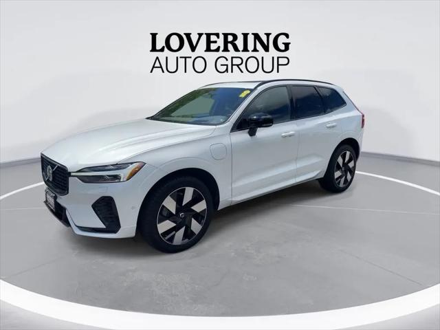 2024 Volvo XC60 Recharge T8 Ultimate Dark Theme