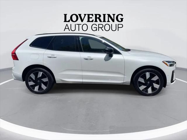 2024 Volvo XC60 Recharge T8 Ultimate Dark Theme