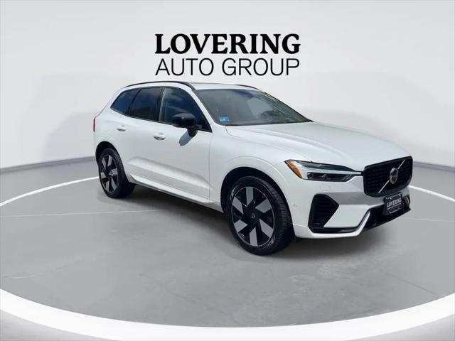 2024 Volvo XC60 Recharge T8 Ultimate Dark Theme