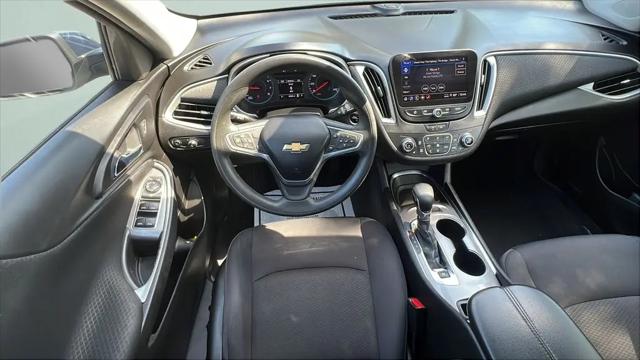 2022 Chevrolet Malibu FWD LT