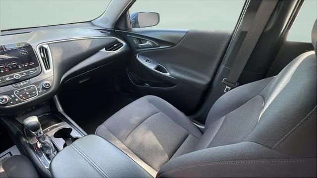 2022 Chevrolet Malibu FWD LT