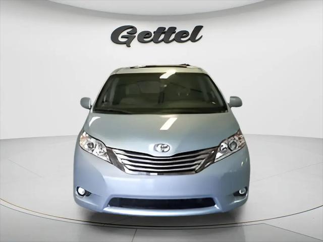 2017 Toyota Sienna XLE 8 Passenger for sale in Gainesville, FL