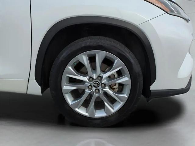 2022 Toyota Highlander Limited