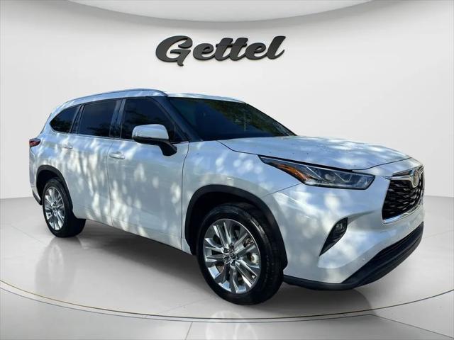 2022 Toyota Highlander Limited