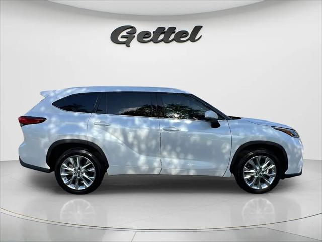 2022 Toyota Highlander Limited