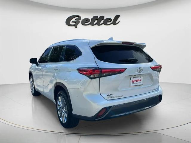 2022 Toyota Highlander Limited