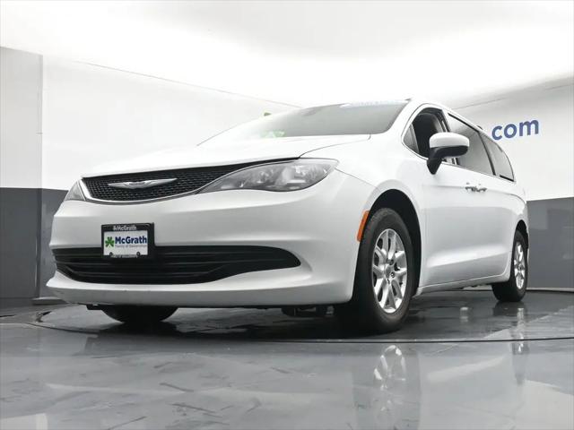2020 Chrysler Voyager LX