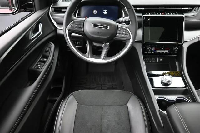 2025 Jeep Grand Cherokee L Altitude X 4x4