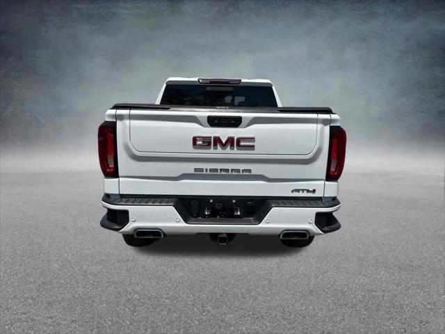2022 GMC Sierra 1500 Limited 4WD Crew Cab Short Box AT4