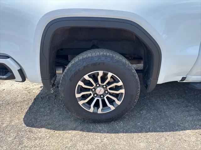 2022 GMC Sierra 1500 Limited 4WD Crew Cab Short Box AT4