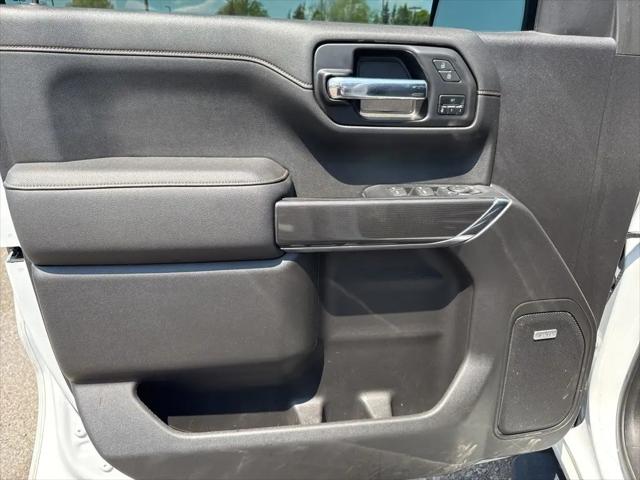 2022 GMC Sierra 1500 Limited 4WD Crew Cab Short Box AT4