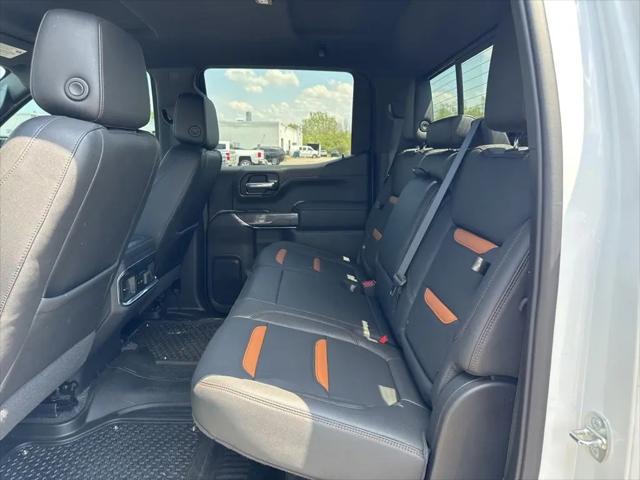 2022 GMC Sierra 1500 Limited 4WD Crew Cab Short Box AT4