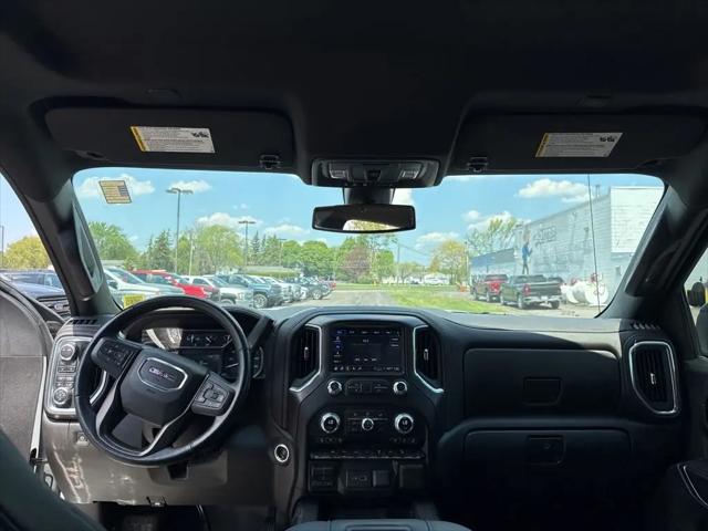 2022 GMC Sierra 1500 Limited 4WD Crew Cab Short Box AT4