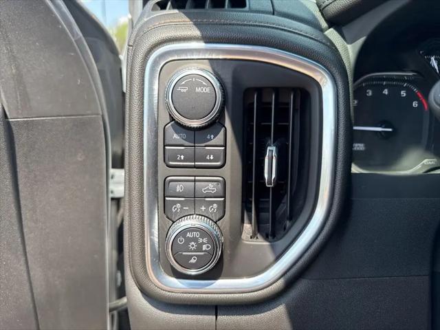 2022 GMC Sierra 1500 Limited 4WD Crew Cab Short Box AT4