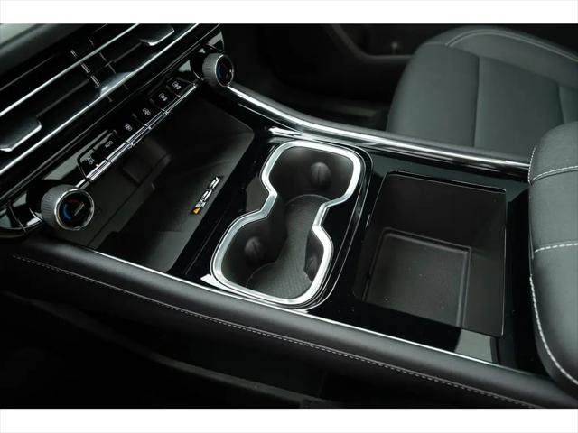 2025 Chevrolet Traverse FWD LT