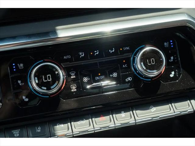 2026 GMC Sierra 2500HD Crew Cab, Standard Bed, Denali Ultimate, 4WD