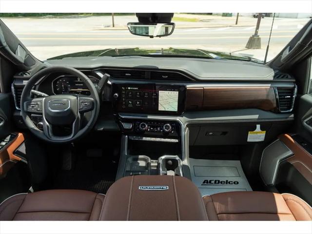 2026 GMC Sierra 2500HD Crew Cab, Standard Bed, Denali Ultimate, 4WD