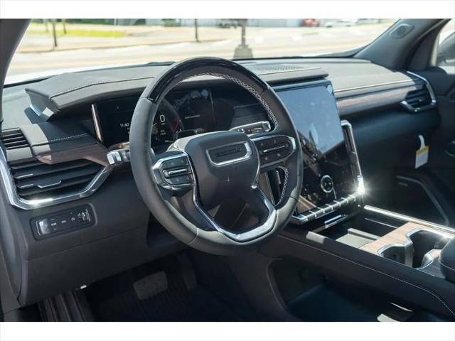 2026 GMC Acadia Denali AWD