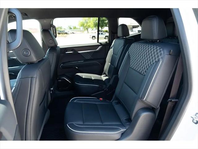 2026 GMC Acadia Denali AWD
