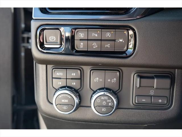 2026 GMC Yukon 4WD AT4