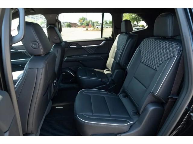 2026 GMC Acadia Denali AWD