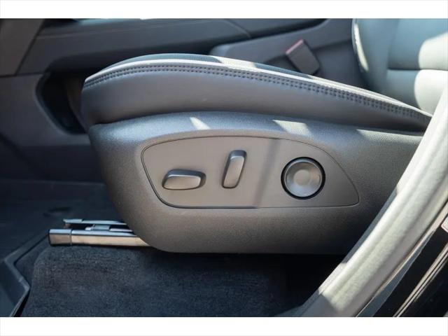 2026 GMC Acadia Denali AWD