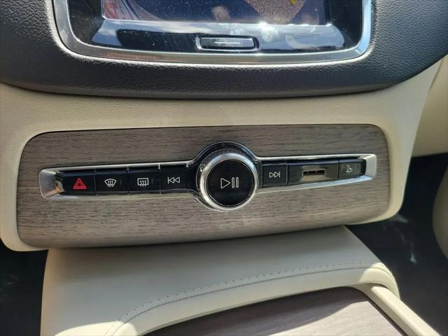 2023 Volvo XC90 B6 Ultimate 6-Seater