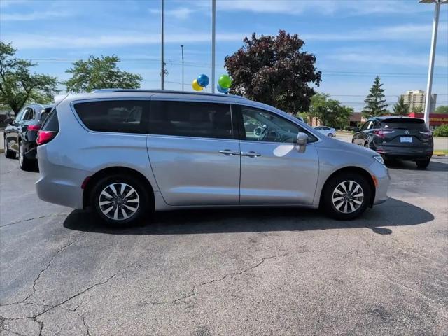 2021 Chrysler Pacifica Hybrid Touring L