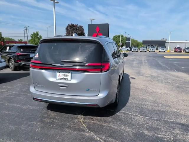 2021 Chrysler Pacifica Hybrid Touring L
