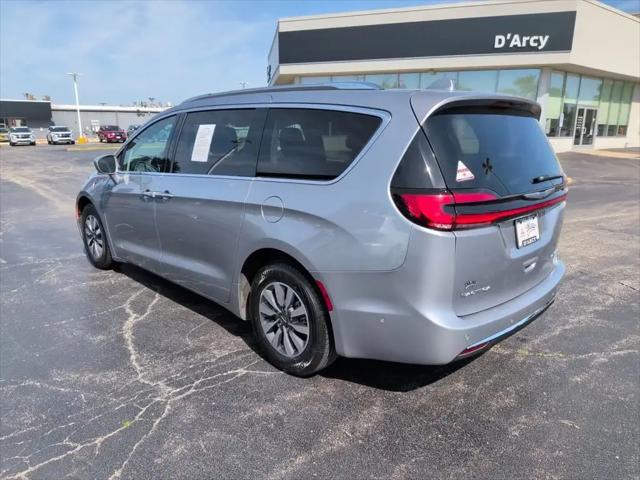 2021 Chrysler Pacifica Hybrid Touring L