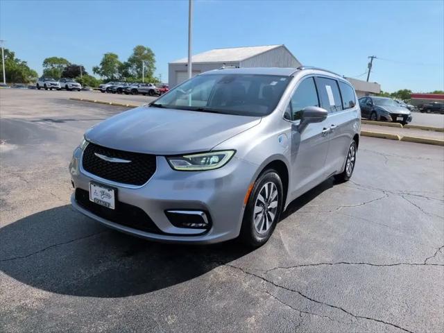 2021 Chrysler Pacifica Hybrid Touring L