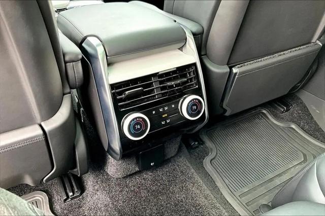 2023 Land Rover Range Rover SV