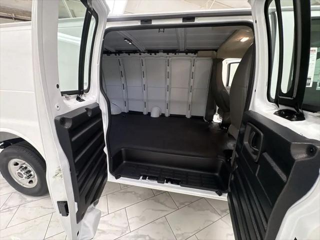 2026 GMC Savana Cargo 2500 Extended Wheelbase, Work Van, RWD