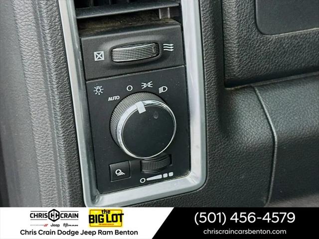 2024 Ram 1500 Classic Warlock Crew Cab 4x4 5'7" Box
