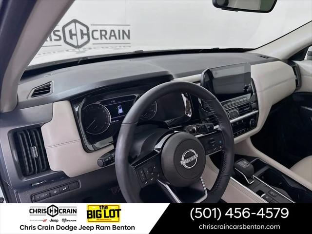 2025 Nissan Pathfinder SL 4WD