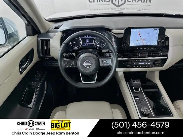 2025 Nissan Pathfinder SL 4WD