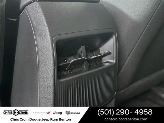 2026 Jeep Cherokee Laredo 4x4